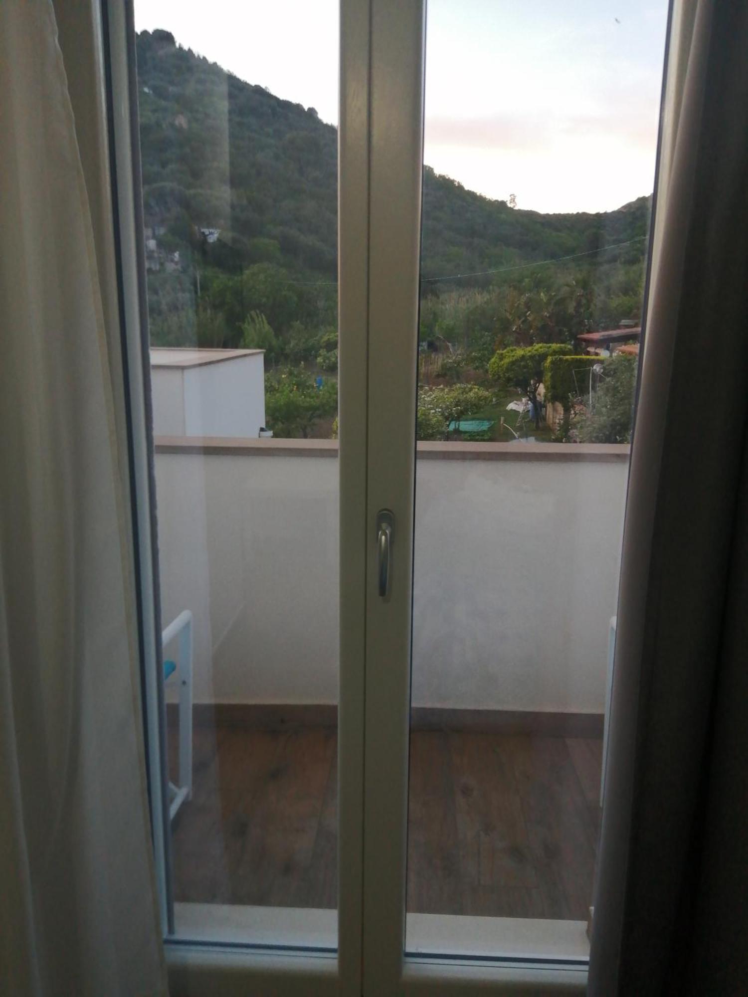 Laris Bed and Breakfast Castellabate Buitenkant foto